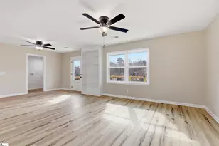 1022 Hickory Ln, Anderson, SC 29624 - Photo 6