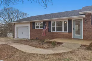 1022 Hickory Ln, Anderson, SC 29624 - Photo 2