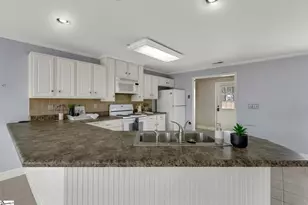 115 Taylors Rd, Taylors, SC 29687 - Photo 8