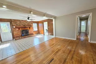 102 Ikes Rd, Taylors, SC 29687 - Photo 4