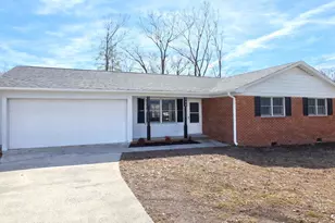 102 Ikes Rd, Taylors, SC 29687 - Photo 2