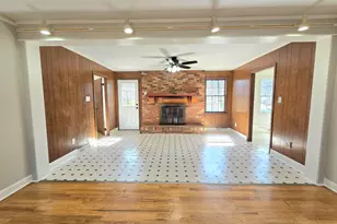 102 Ikes Rd, Taylors, SC 29687 - Photo 10