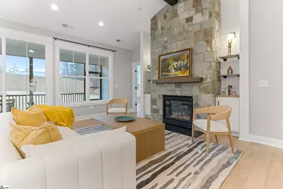 230 E Darby Road, Taylors, SC 29687 - Photo 16