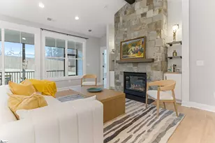 230 E Darby Rd, Taylors, SC 29687 - Photo 16