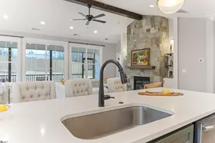 230 E Darby Rd, Taylors, SC 29687 - Photo 10