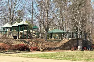 210 Ivydale Dr, Greenville, SC 29609 - Photo 26