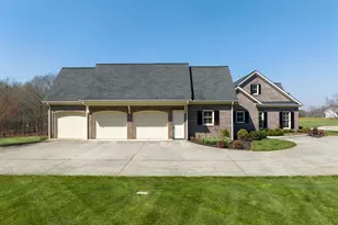 421 E Church Rd, Easley, SC 29642 - Photo 6