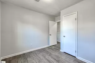 713 Idlewood Cir, Spartanburg, SC 29307 - Photo 12