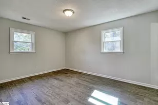 713 Idlewood Cir, Spartanburg, SC 29307 - Photo 16