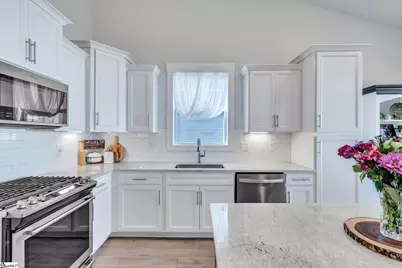 207 Benjamin Drive, Easley, SC 29642 - Photo 8