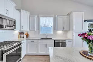 207 Benjamin Dr, Easley, SC 29642 - Photo 8