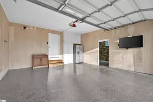 36 Sherman Ln, Greenville, SC 29605 - Photo 4