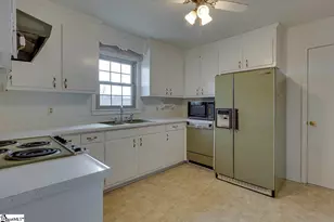 2 Tazewell Dr, Greenville, SC 29617 - Photo 12