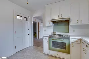 2 Tazewell Dr, Greenville, SC 29617 - Photo 14