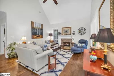 202 N Links Crossing, Ninety Six, SC 29666 - Photo 2