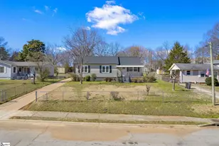 107 Boyd Ave, Simpsonville, SC 29681 - Photo 4