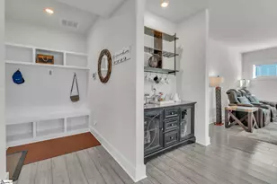 328 Roderick Ln, Greenville, SC 29605 - Photo 12