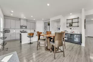 328 Roderick Ln, Greenville, SC 29605 - Photo 10