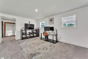 328 Roderick Ln, Greenville, SC 29605 - Photo 16