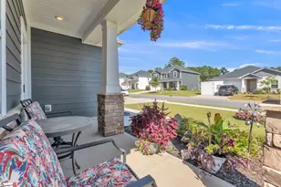 328 Roderick Ln, Greenville, SC 29605 - Photo 2