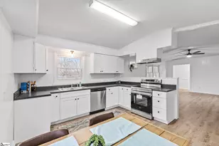 407 Dogwood Ln Ext, Travelers Rest, SC 29690 - Photo 8