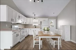 411 Portifino Ct, Boiling Springs, SC 29316 - Photo 22