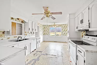 36 Glen Springs Road, Travelers Rest, SC 29690 - Photo 10