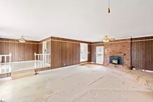 36 Glen Springs Rd, Travelers Rest, SC 29690 - Photo 4