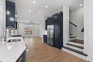 121 W Stone Ave, Greenville, SC 29609 - Photo 14