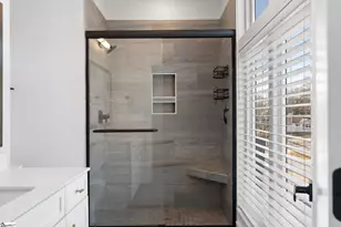 121 W Stone Ave, Greenville, SC 29609 - Photo 24