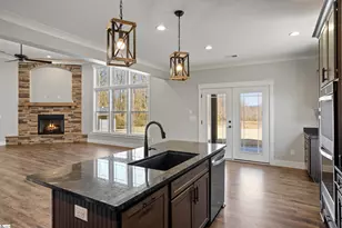 814 Campobello-Gramling School Rd, Campobello, SC 29322 - Photo 14