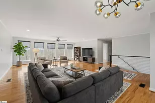 219 Fairview Dr, Greenville, SC 29609 - Photo 8