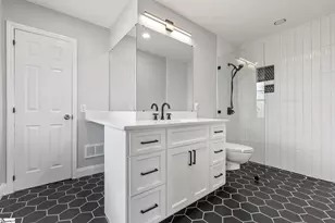 219 Fairview Dr, Greenville, SC 29609 - Photo 28