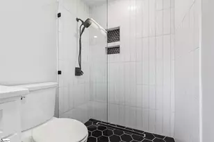 219 Fairview Dr, Greenville, SC 29609 - Photo 32