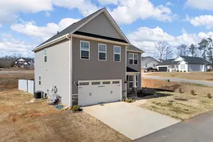 610 Circinae Rd, Cowpens, SC 29330 - Photo 4