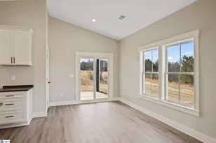 369 Scenic Ave, Campobello, SC 29322 - Photo 8