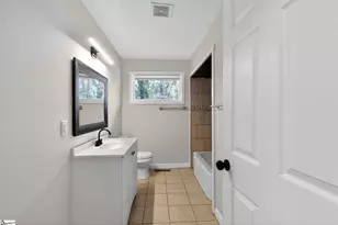 326 Merideth Cir, Spartanburg, SC 29306 - Photo 16