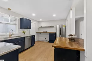 326 Merideth Cir, Spartanburg, SC 29306 - Photo 6