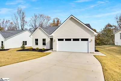275 Ragan Street, Campobello, SC 29322 - Photo 2