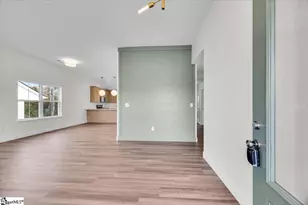 275 Ragan St, Campobello, SC 29322 - Photo 4