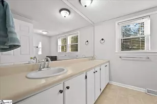 504 Blue Ridge St, Easley, SC 29640 - Photo 18