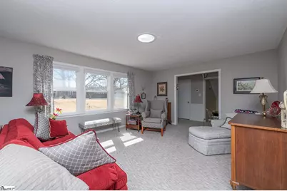 332 St James Drive, Spartanburg, SC 29301 - Photo 6