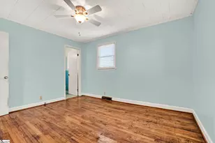 301 Dixon St, Clinton, SC 29325 - Photo 28