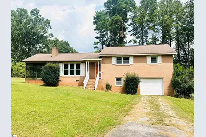 301 Dixon Street, Clinton, SC 29325 - Photo 2