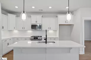 457 Amaryllis Ln, Woodruff, SC 29388 - Photo 4