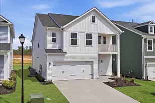 457 Amaryllis Ln, Woodruff, SC 29388 - Photo 2