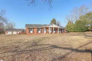 403 Bethlehem Ridge Rd, Pickens, SC 29671 - Photo 2
