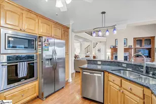 644 Driftwood Dr, Greer, SC 29651 - Photo 10