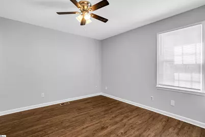 407 Old Paris Mountain Road, Greenville, SC 29609 - Photo 22