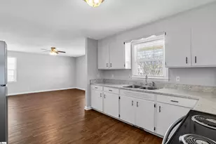 407 Old Paris Mountain Rd, Greenville, SC 29609 - Photo 12